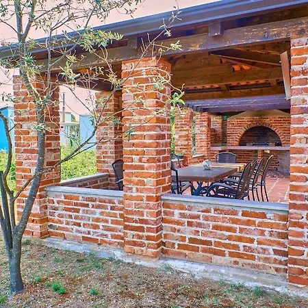 Cittanova Boutique Con Piscina Lägenhet